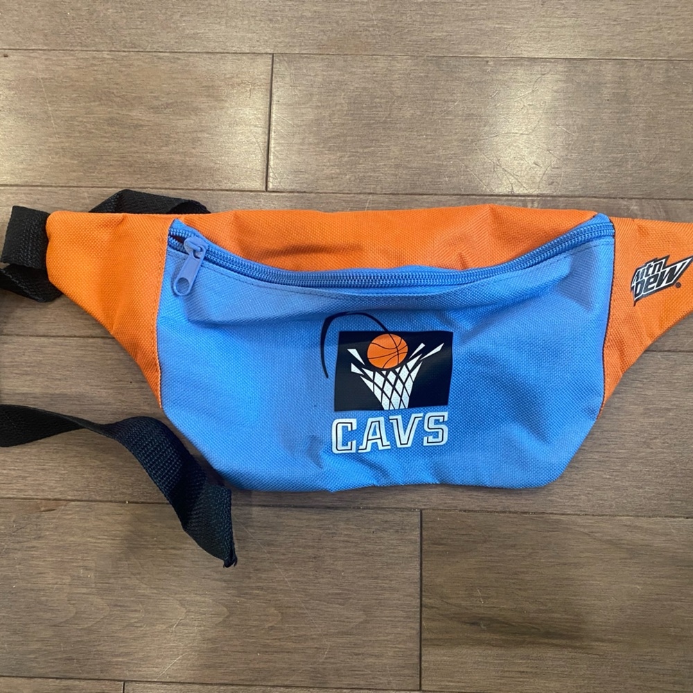 Cleveland Cavaliers Retro Fanny Pack / Crossbody, 90’s Retro NBA, Mountain Dew